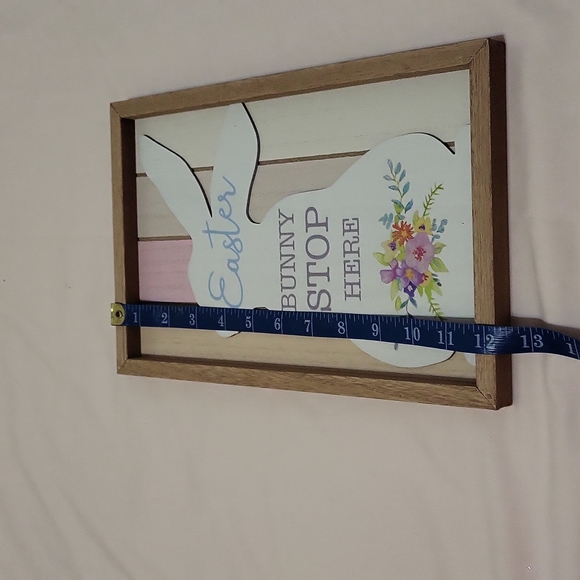 Wood Wall Decor.  "Easter Bunny Stop Here". - Picture 2 of 5